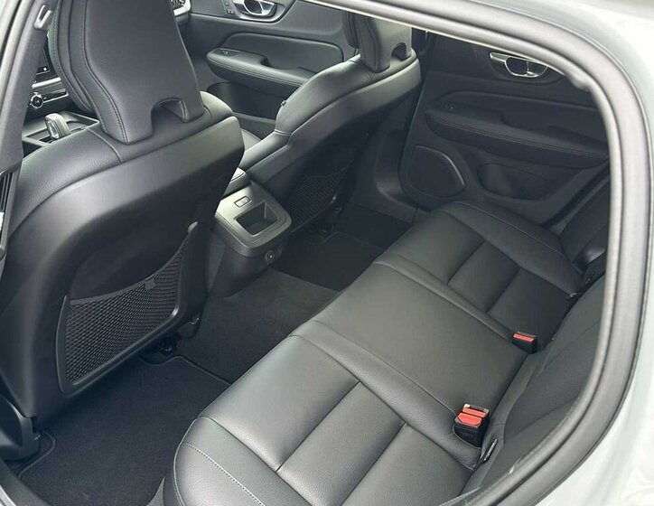 Volvo V60 Kombi 2,0 l 145 kw