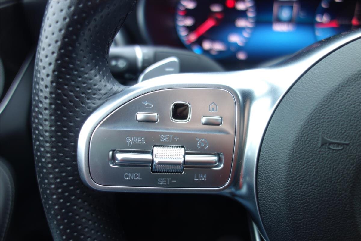 Mercedes-Benz Třídy C Sedan / Limuzína 2,0 l 143 kw