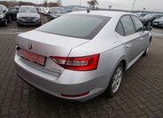 Škoda Superb Sedan / Limuzína 2,0 l 110 kw