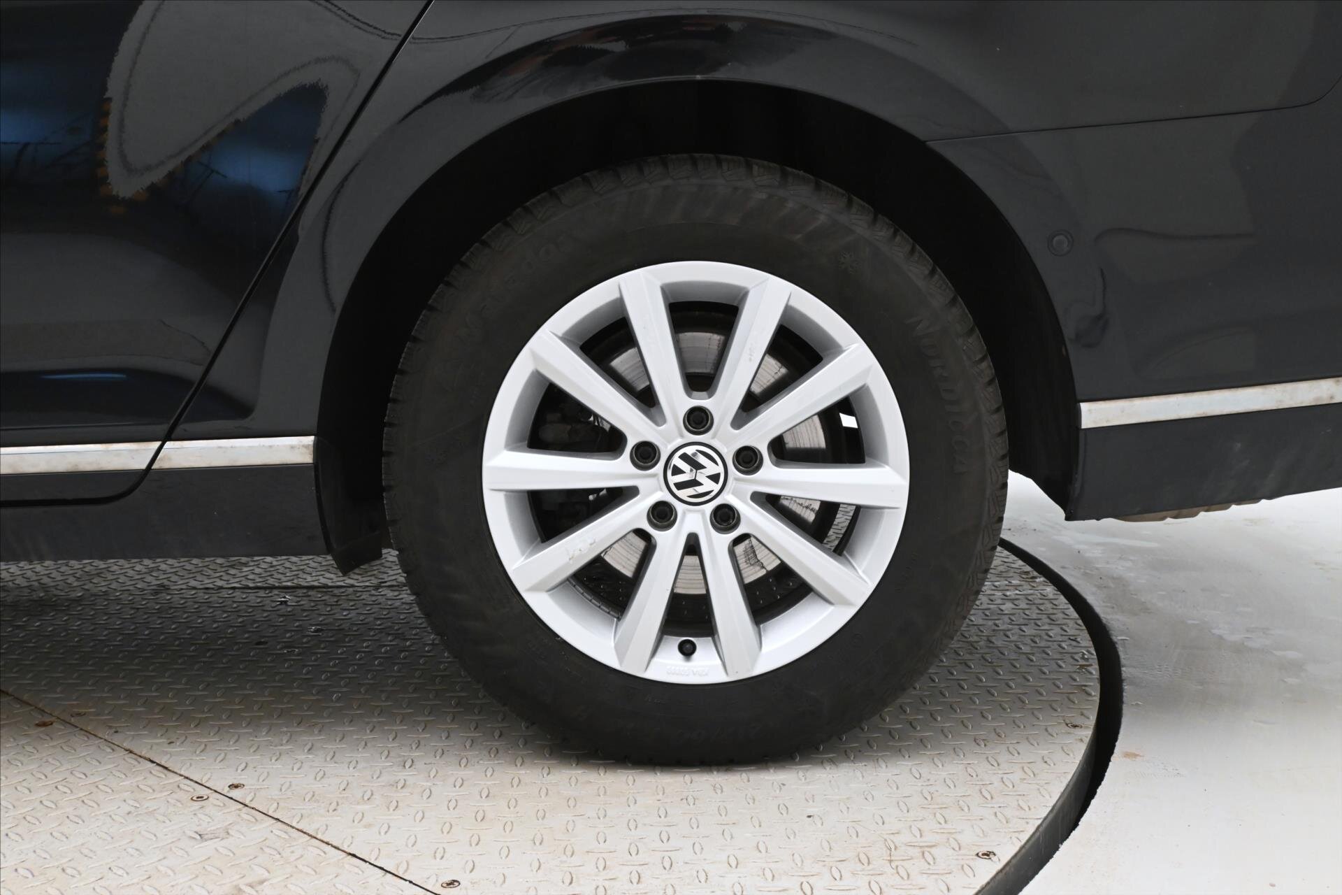 Volkswagen Passat Kombi 2,0 l 140 kw