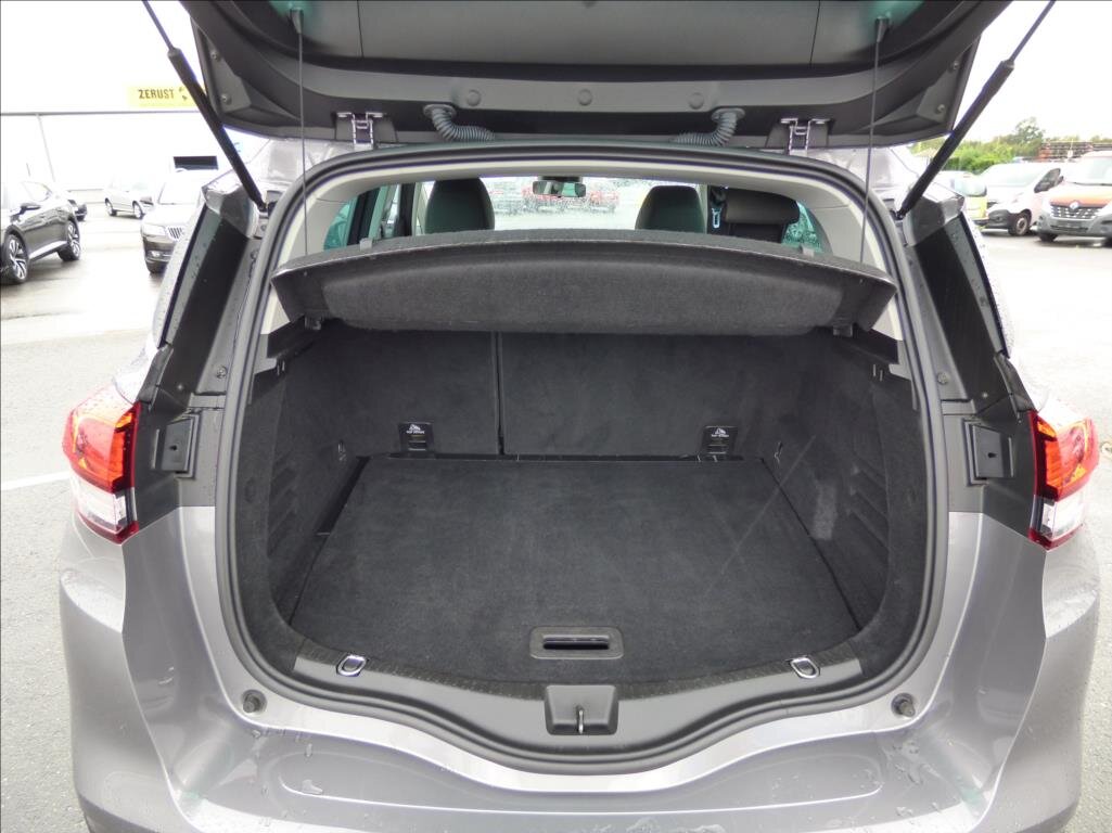 Renault Scénic MPV 1,5 l 81 kw