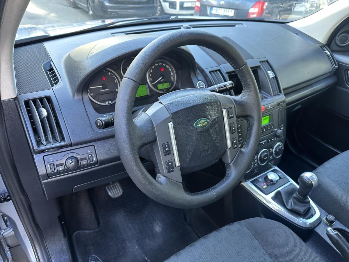 Land Rover Freelander SUV 2,2 l 112 kw