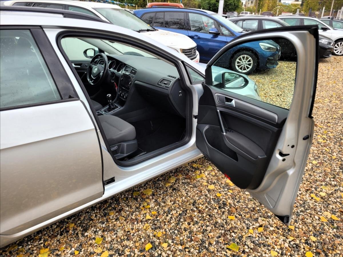 Volkswagen Golf Kombi 999,0 85 kw