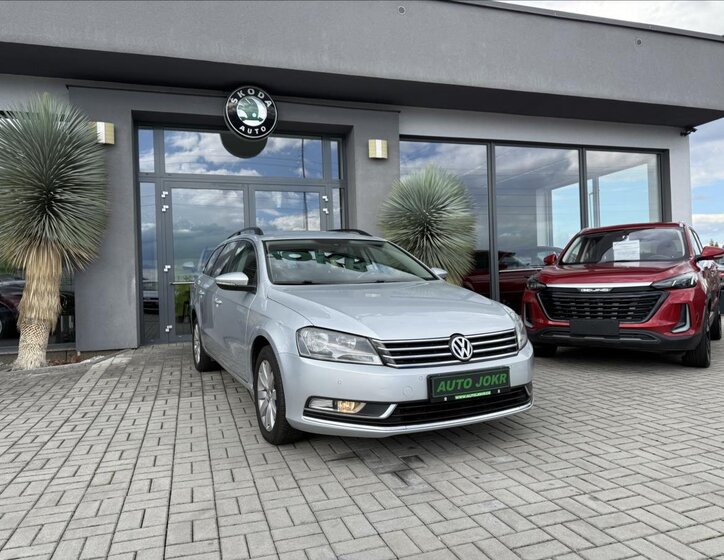 Volkswagen Passat Kombi 1,4 l 90 kw
