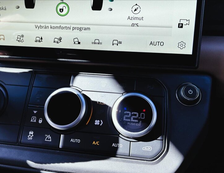 Land Rover Defender SUV / Terénní 5,0 l 313 kw