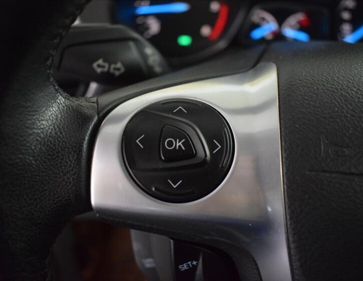 Ford Kuga SUV 2,0 l 120 kw