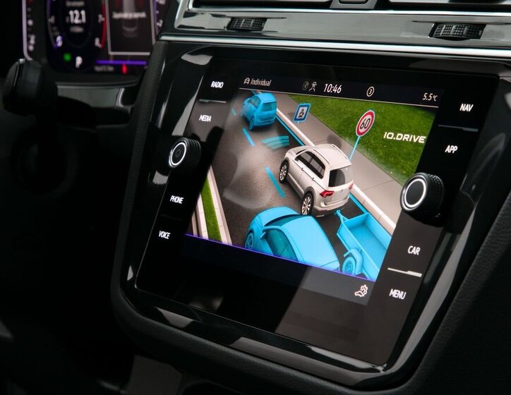 Volkswagen Tiguan SUV 2,0 l 235 kw