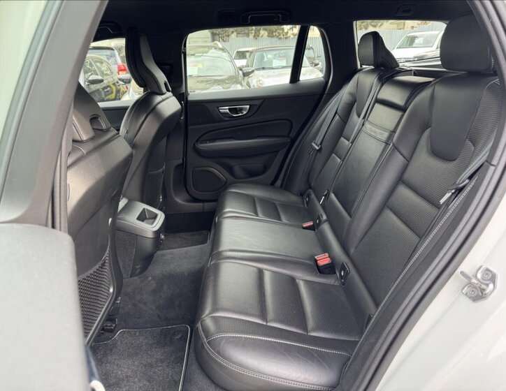 Volvo V60 Kombi 2,0 l 110 kw