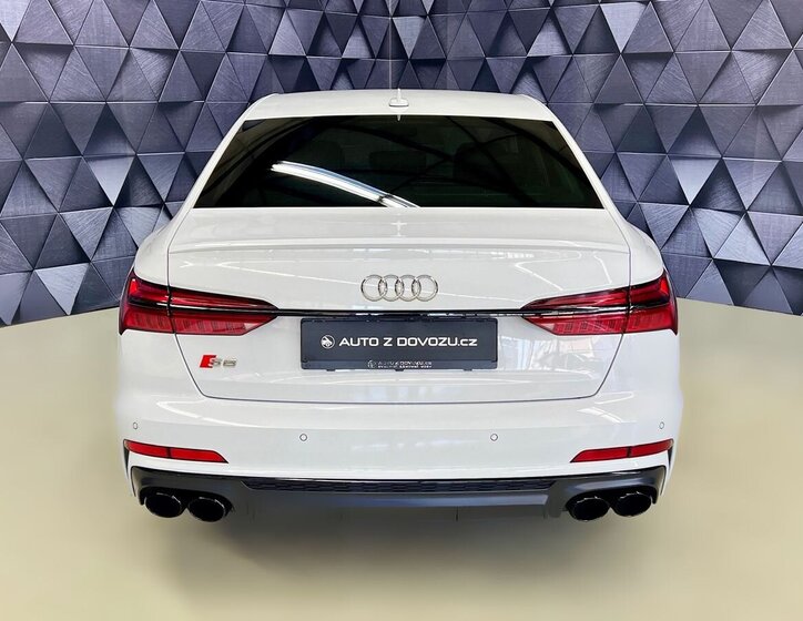 Audi S6 Sedan / Limuzína 3,0 l 253 kw