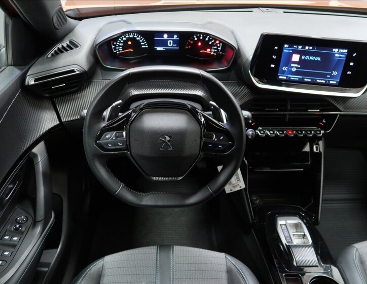 Peugeot 2008 Hatchback 1,2 l 96 kw