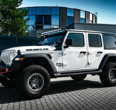 Jeep Wrangler 25