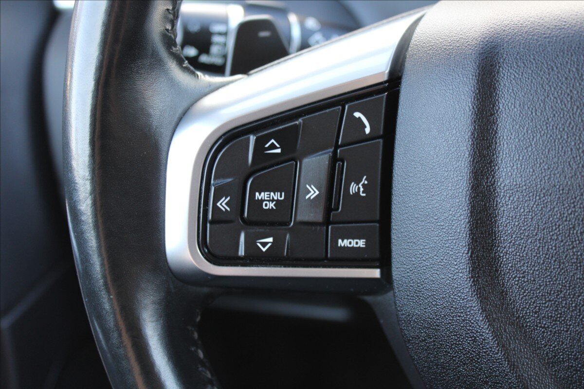 Land Rover Discovery Sport SUV / Terénní 2,0 l 110 kw