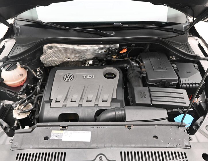 Volkswagen Tiguan SUV 2,0 l 81 kw