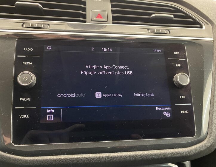 Volkswagen Tiguan 16