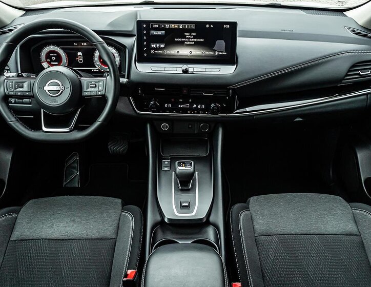 Nissan Qashqai SUV / Terénní 1,3 l 116 kw