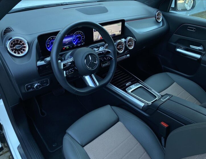 Mercedes-Benz EQA SUV / Terénní 0,0 140 kw