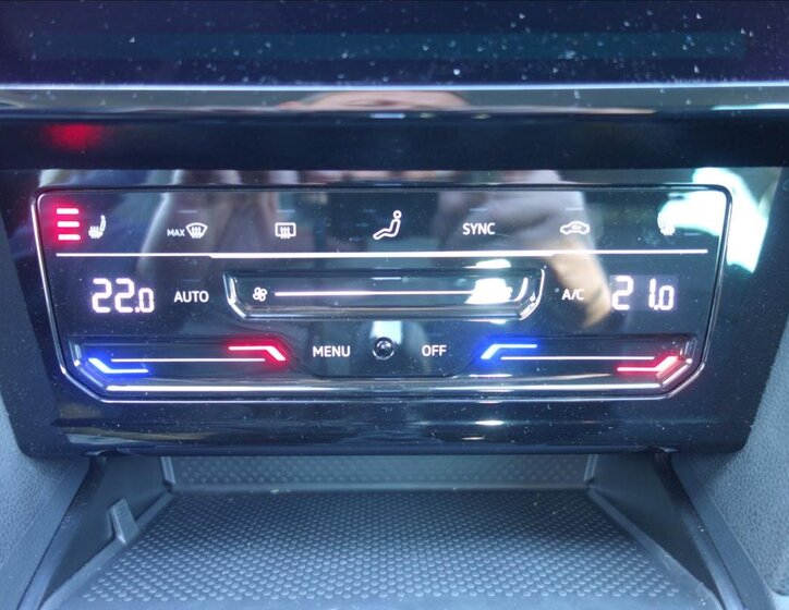 Volkswagen Passat Sedan / Limuzína 2,0 l 110 kw