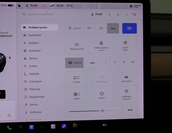 Tesla Model 3 Sedan / Limuzína 0,0 239 kw