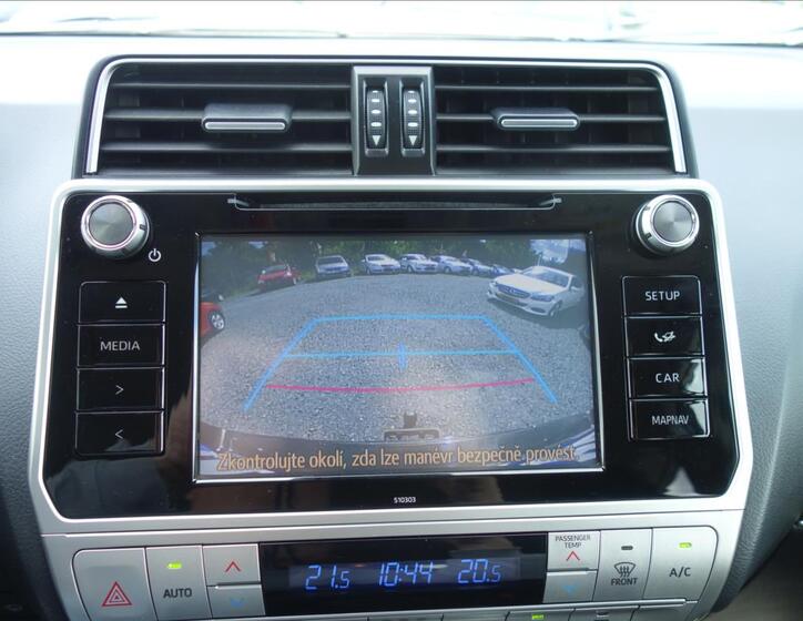 Toyota Land Cruiser 27