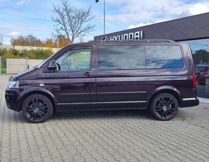 Volkswagen Multivan 8