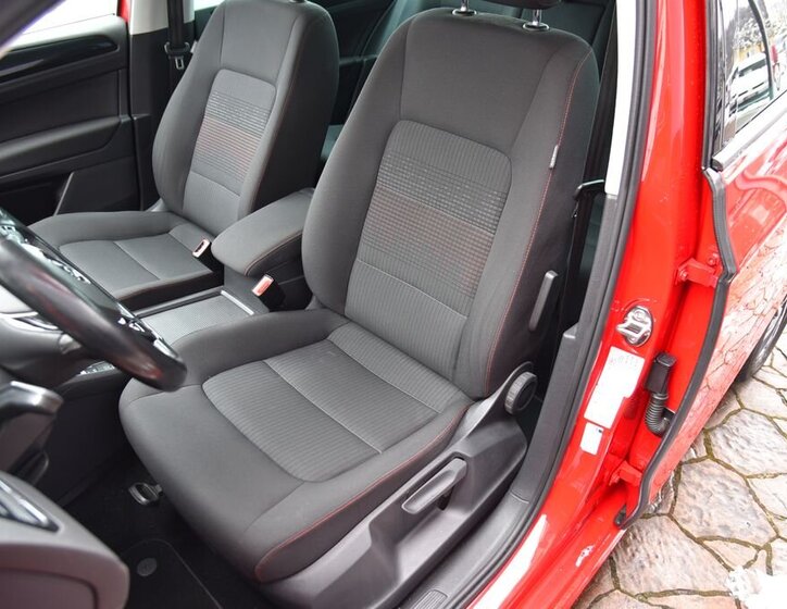 Volkswagen Golf Sportsvan MPV 1,2 l 81 kw