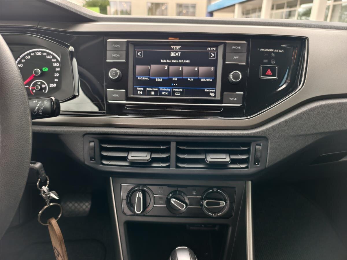 Volkswagen Polo Hatchback 999,0 70 kw