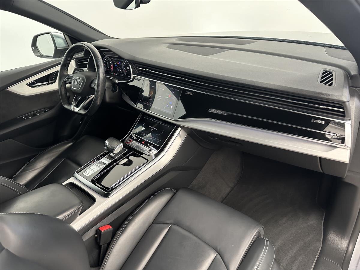 Audi SQ8 SUV 4,0 l 373 kw