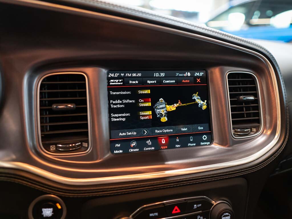 Dodge Charger Sedan / Limuzína 6,4 l 361 kw