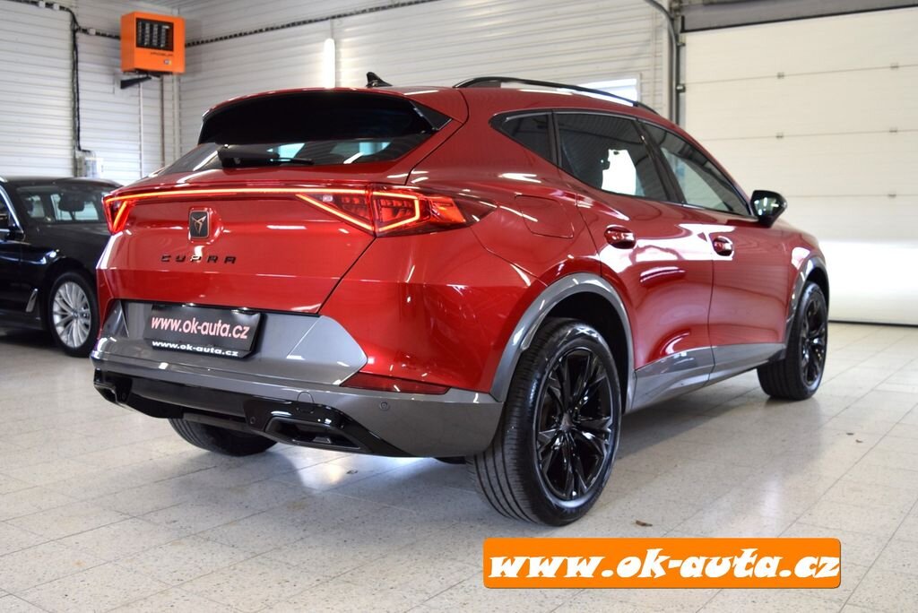 Cupra Formentor SUV / Terénní 2,0 l 110 kw