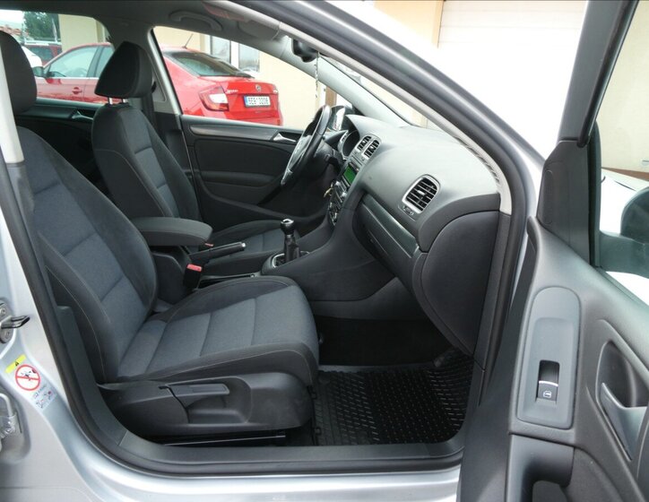 Volkswagen Golf Hatchback 1,4 l 90 kw