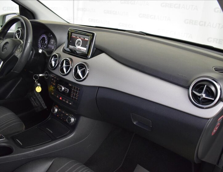 Mercedes-Benz Třídy B Hatchback 1,5 l 80 kw