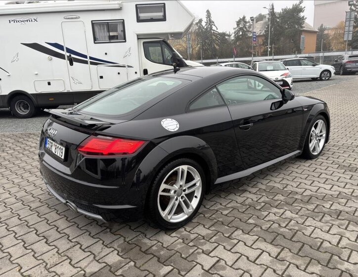Audi TT 4