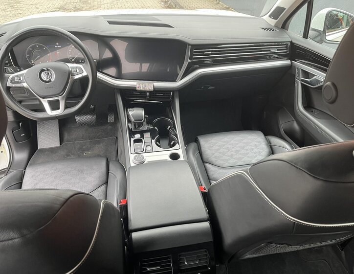 Volkswagen Touareg SUV 3,0 l 210 kw