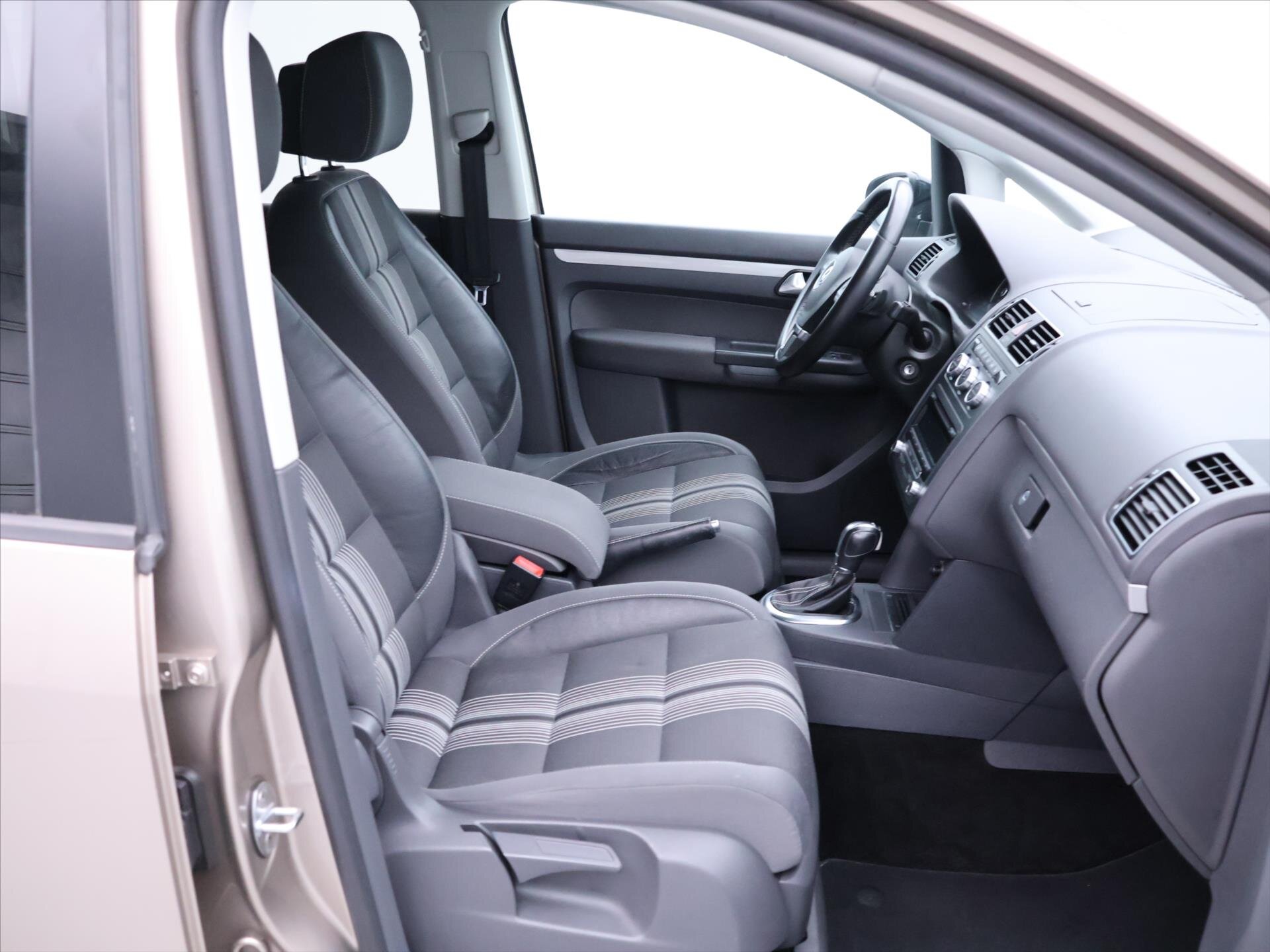 Volkswagen Touran MPV 1,4 l 103 kw