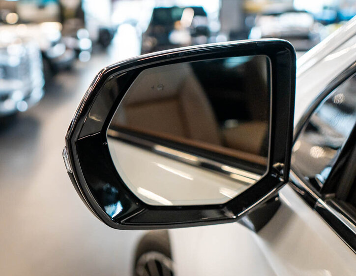 Chevrolet Suburban SUV 6,2 l 313 kw