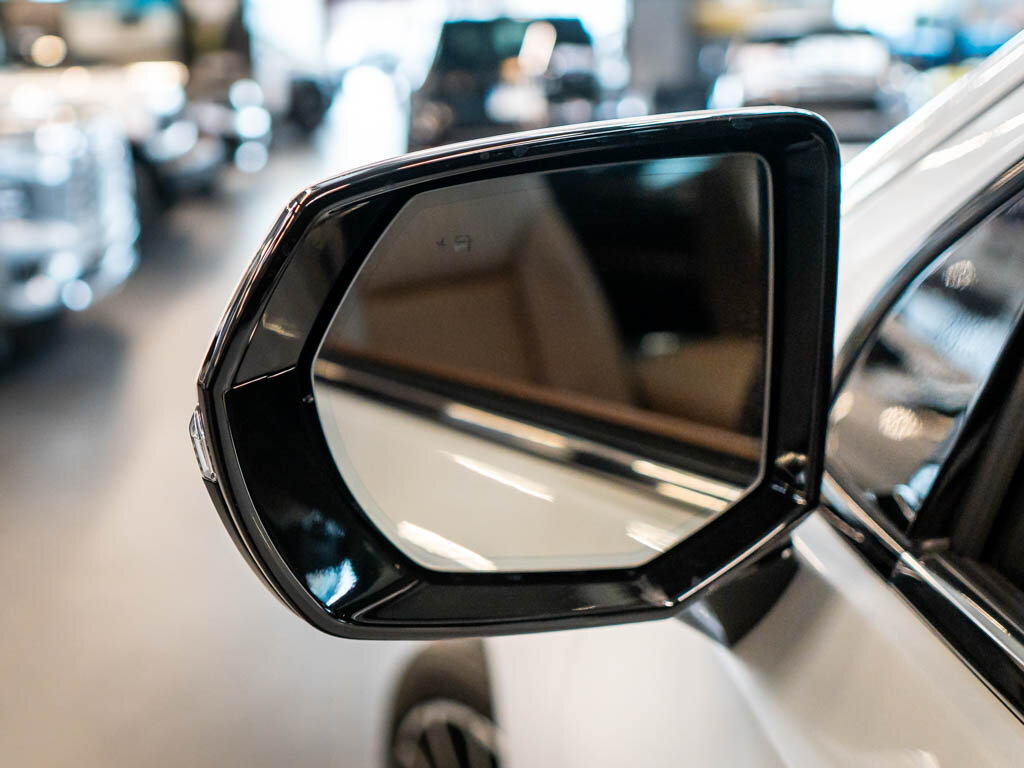 Chevrolet Suburban SUV 6,2 l 313 kw