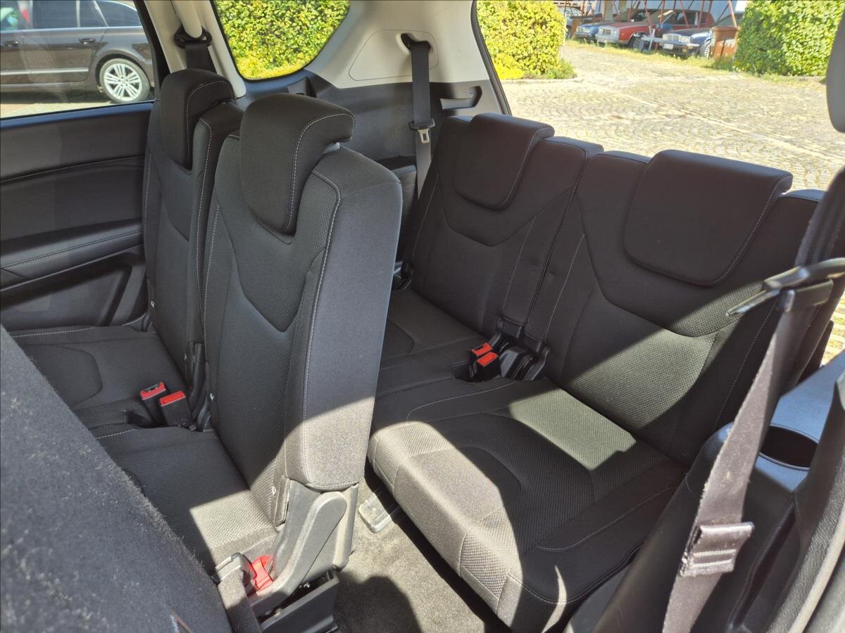 Ford S-MAX MPV 2,0 l 132 kw