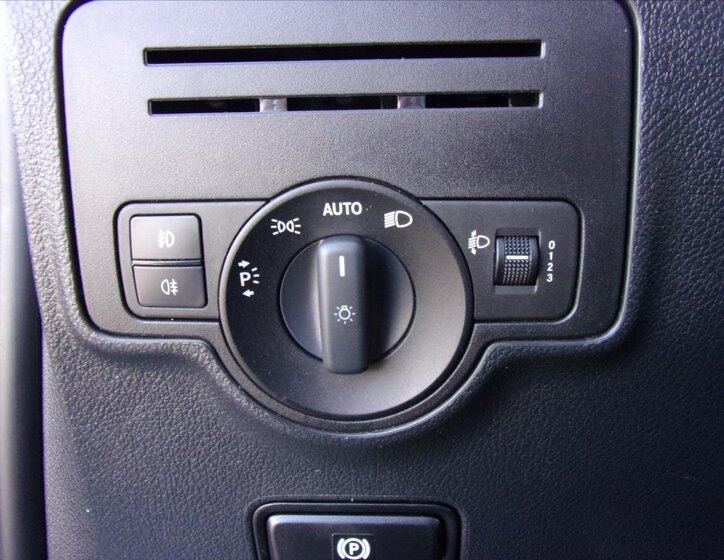 Mercedes-Benz Vito Kombi 2,1 l 120 kw