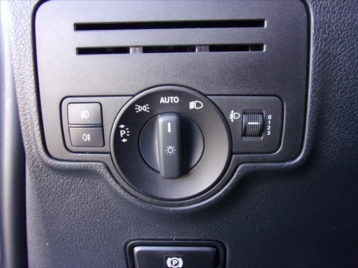 Mercedes-Benz Vito Kombi 2,1 l 120 kw