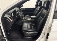 Jeep Grand Cherokee 38