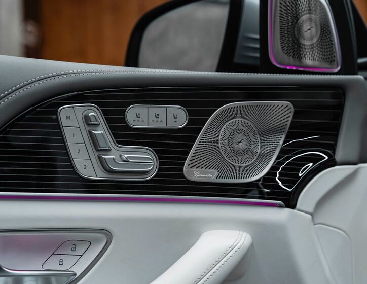 Mercedes-Benz GLS 11