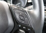 Toyota C-HR SUV / Terénní 1,8 l 72 kw