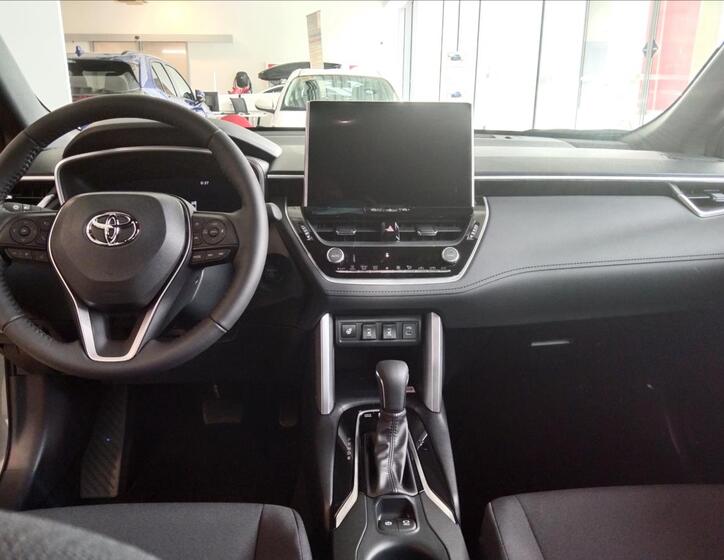 Toyota Corolla Cross 5