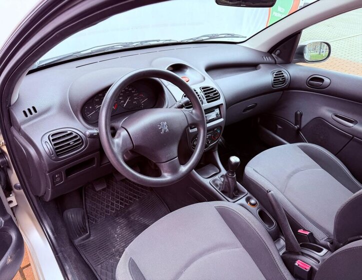 Peugeot 206 Hatchback 1,4 l 55 kw