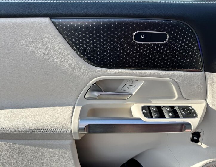 Mercedes-Benz GLB SUV / Terénní 2,0 l 140 kw