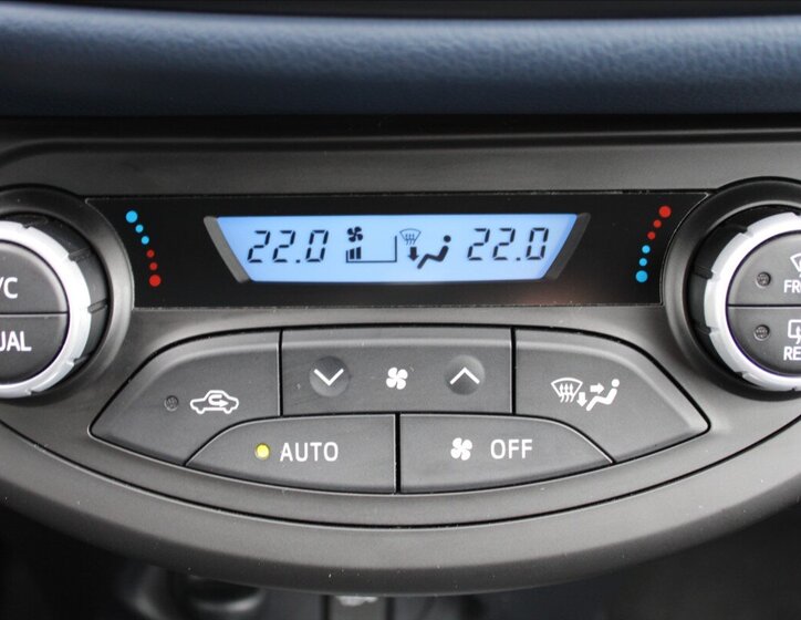 Toyota Yaris Kombi 1,5 l 82 kw