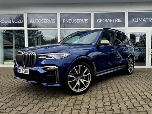 BMW X7 SUV / Terénní 4,4 l 390 kw