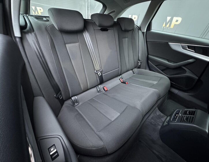 Audi A4 Kombi 2,0 l 140 kw