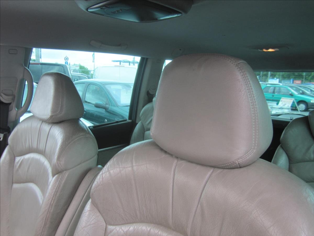 Peugeot 807 Kombi 2,2 l 94 kw