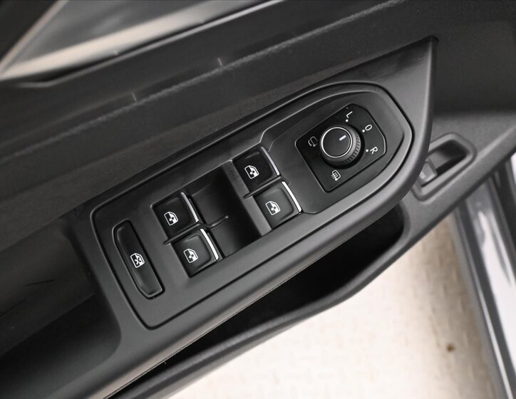 Volkswagen Golf Kombi 2,0 l 110 kw